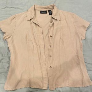 CUTE BUTTON UP!